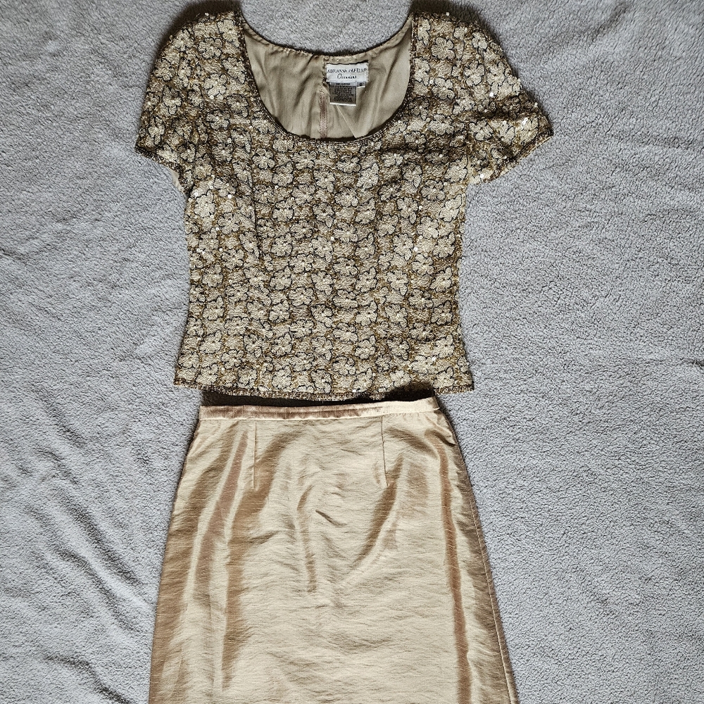 Adrianna Papell 2-Piece Set Gold Beaded Work 8